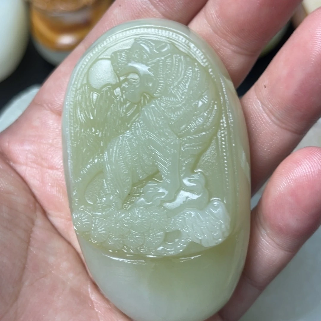泰***风石材天然方解石手把件不退换