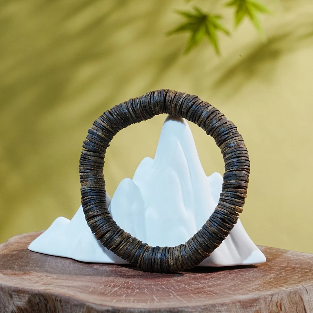 柬埔寨菩萨棋玉化糖结老料沉香算盘珠手串 / 16.26g 250917042  C