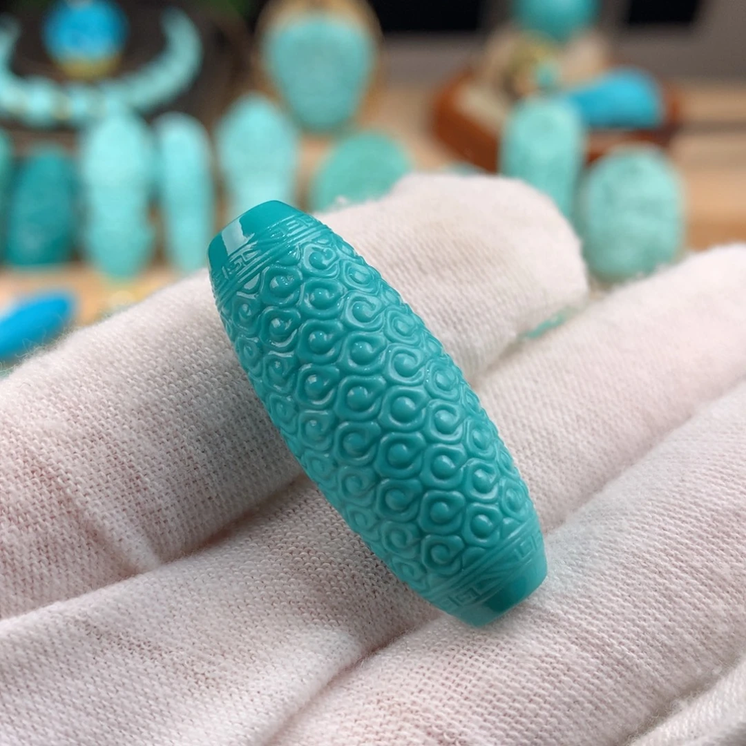 绿松石未镶嵌云纹桶珠