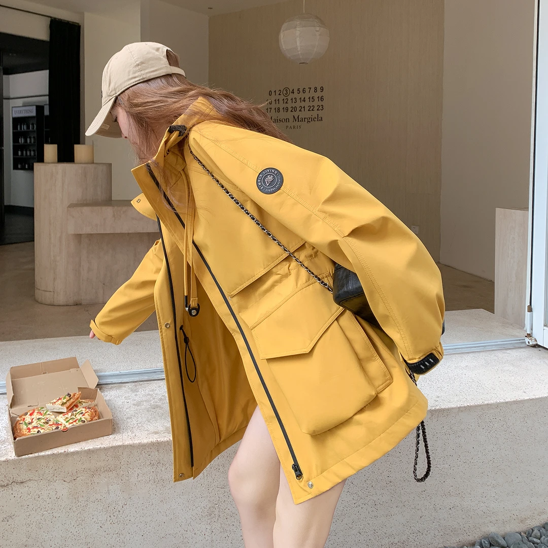 黄色宽松休闲风工装外套女2025新款秋季韩版小众潮流设计感冲锋衣