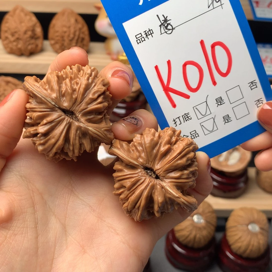 文玩核桃把件杀***?四座楼