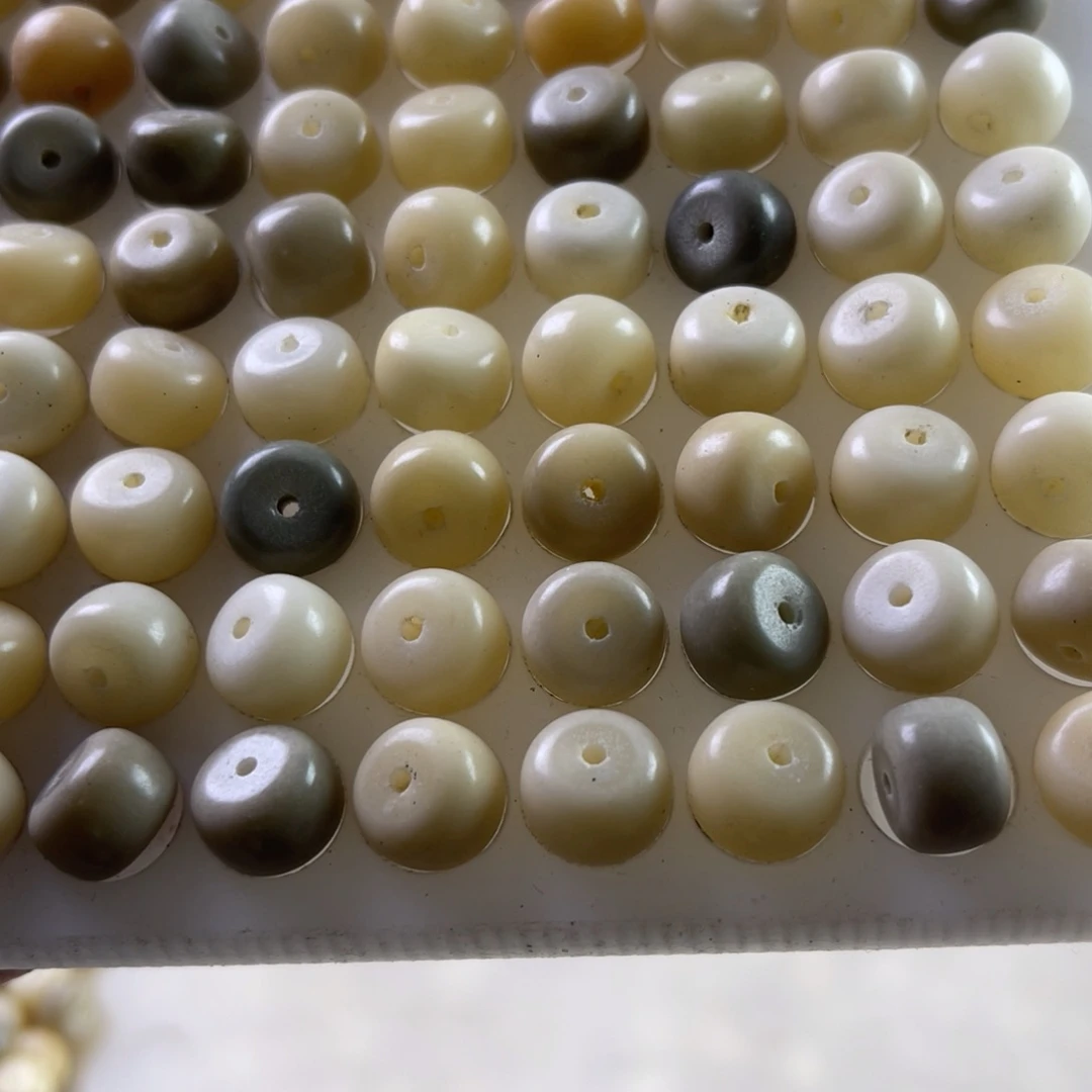 白玉菩提吊坠瑕疵12-8白玉渐变墩100颗