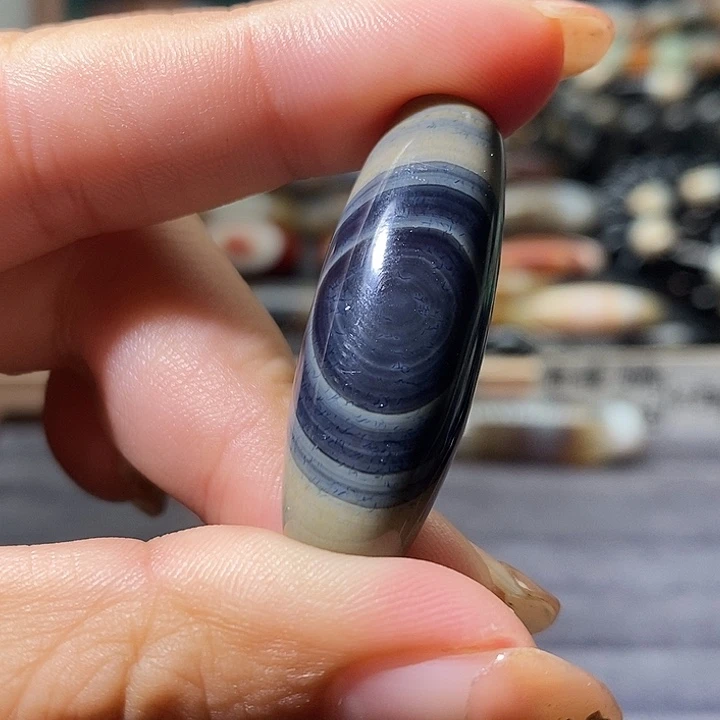 沃***河玛瑙/玉髓未镶嵌吊坠(不含链)