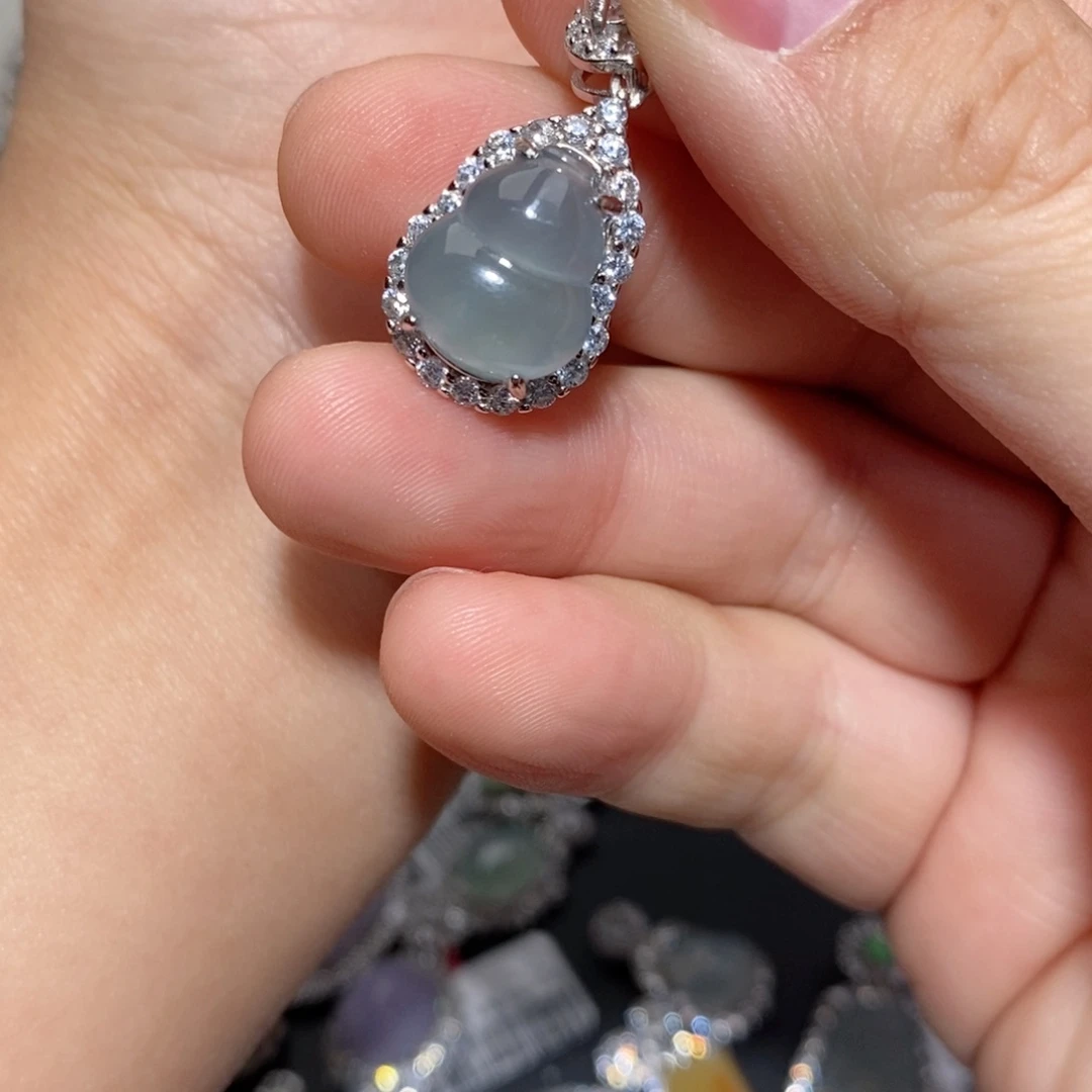 翡翠颈饰银S925镶嵌n j j h k