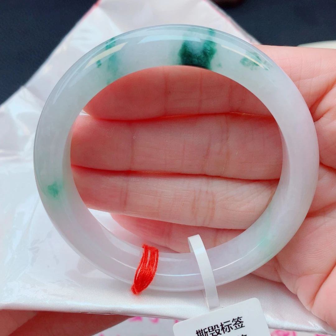 翡翠未镶嵌手镯56.6圈 粉底飘蓝绿花有细纹