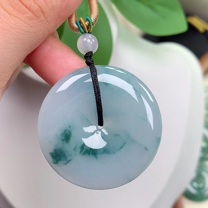 颈饰未镶嵌翡翠平安扣 36x6.2mm