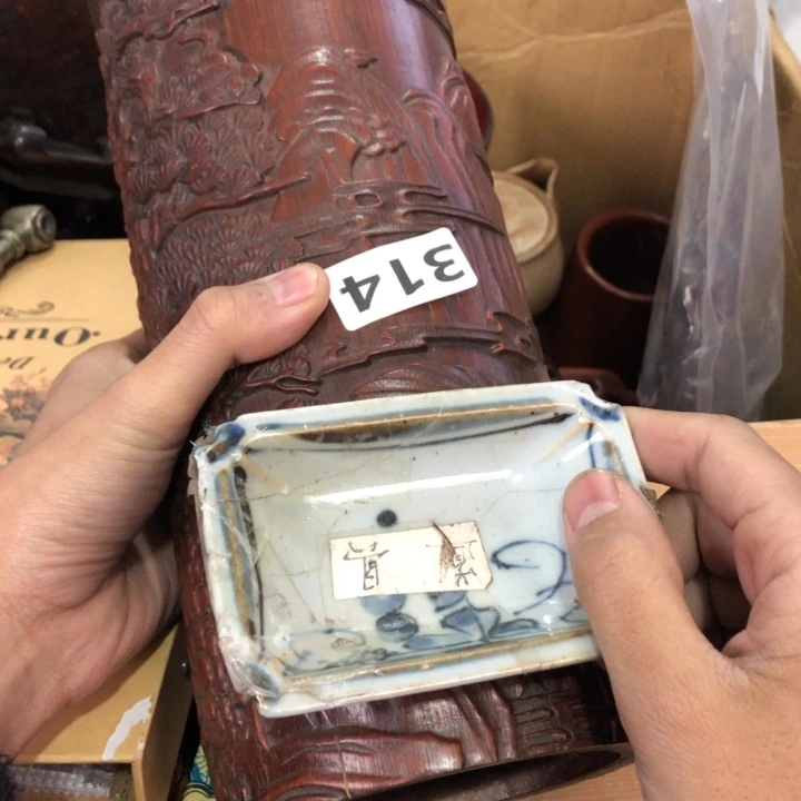 陶瓷孤品单件车里拍