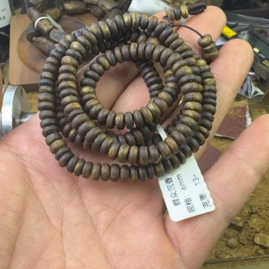 喜***鹊沉香碎屑沉香金沙叶6mm沉水浮算盘珠：克重13+