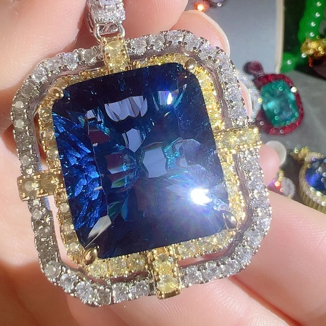 花岗石钨合金红色蓝色大吊坠