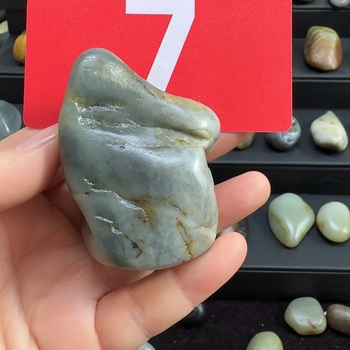 和田玉（糖玉）未镶嵌挂件