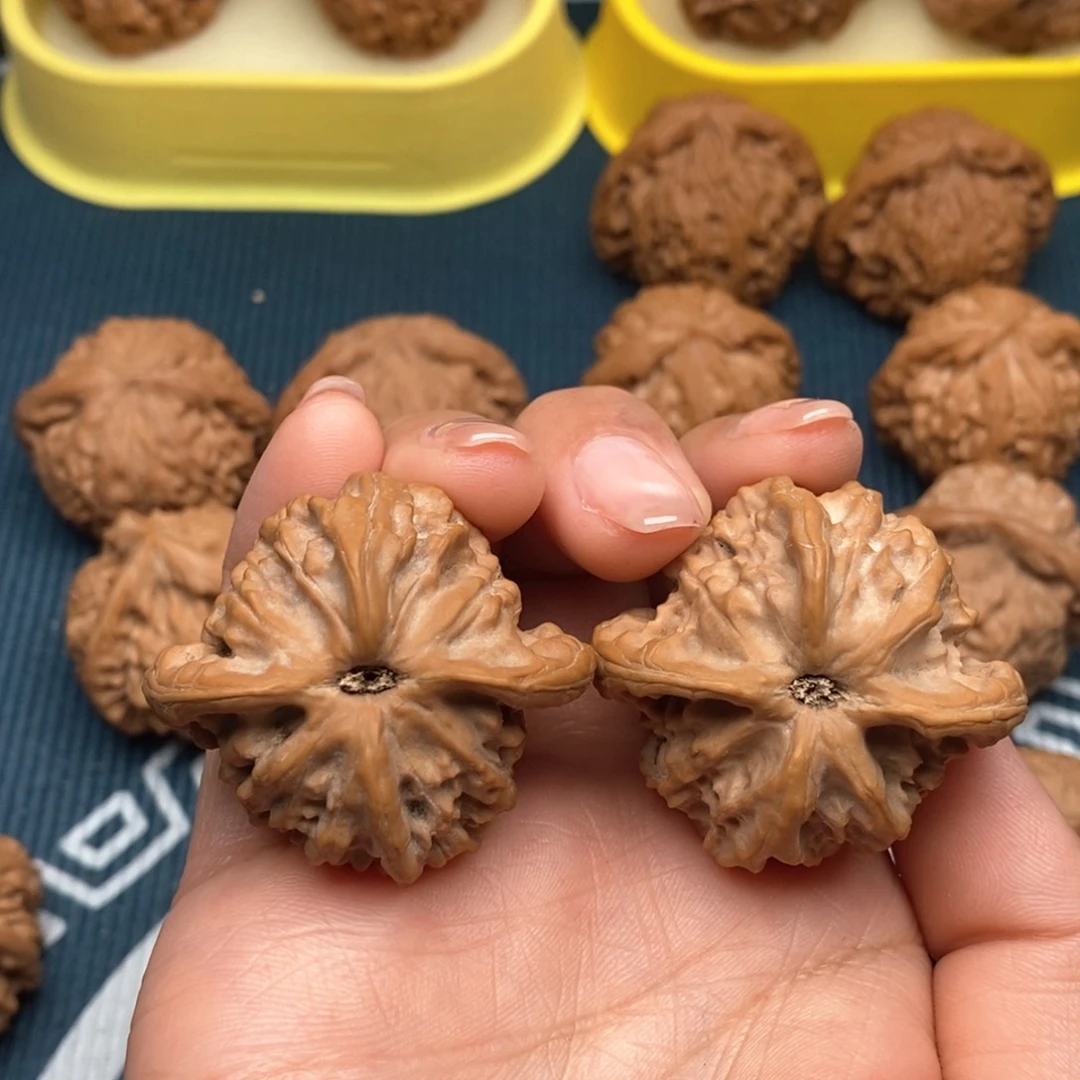 文玩核桃吊坠莽**哥图图40