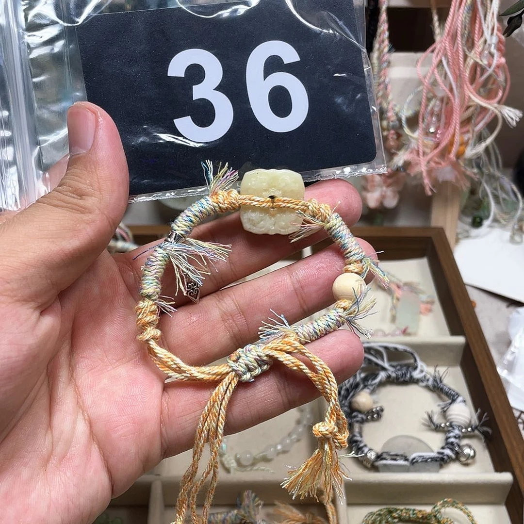 合金蛇纹石玉颈饰
