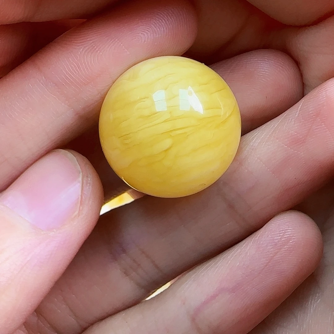 蜜蜡未镶嵌珠宝奇石