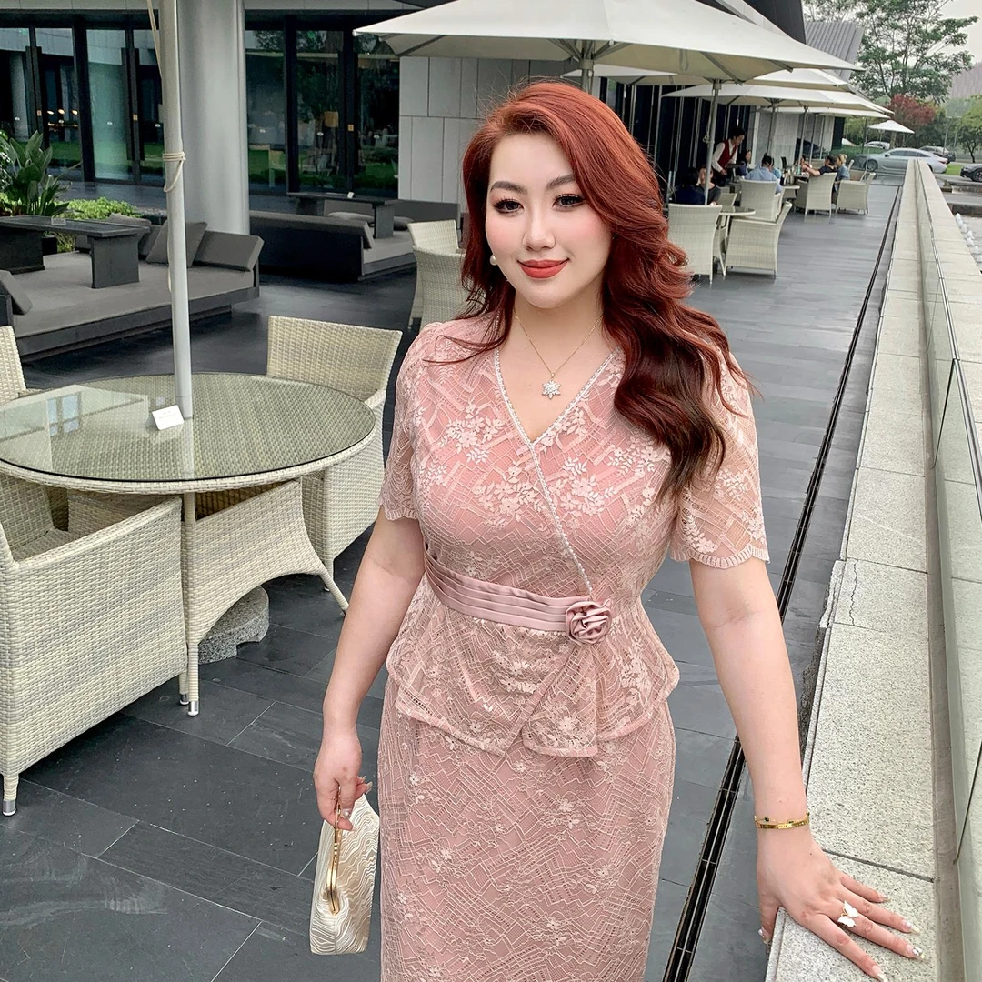 GLEC大码女装2025年夏季新款轻国风复古蕾丝提花钉珠假两件连衣裙