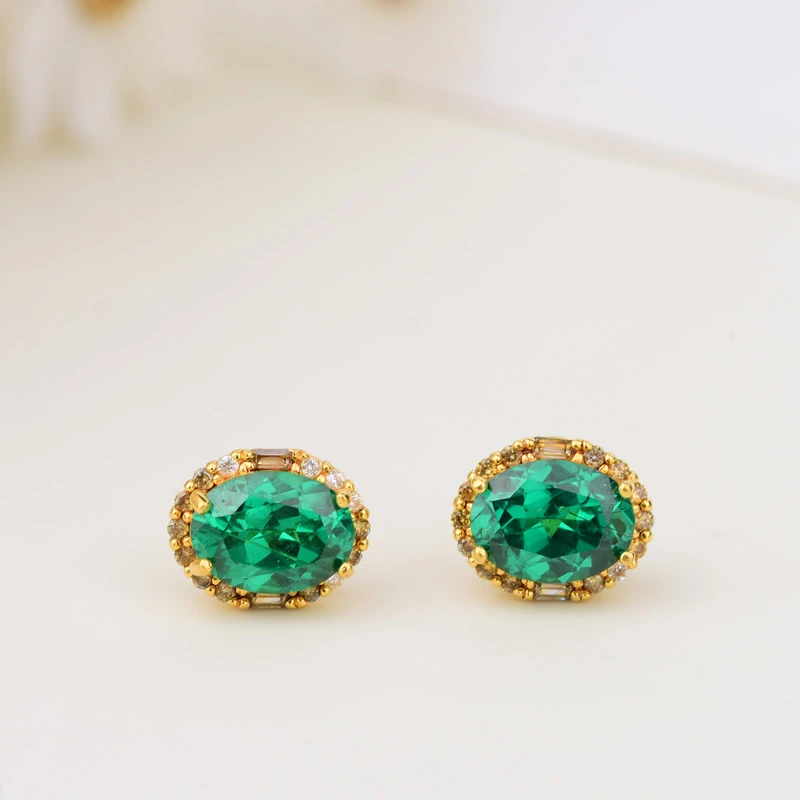 18k木佐绿宝耳饰经典款LC886