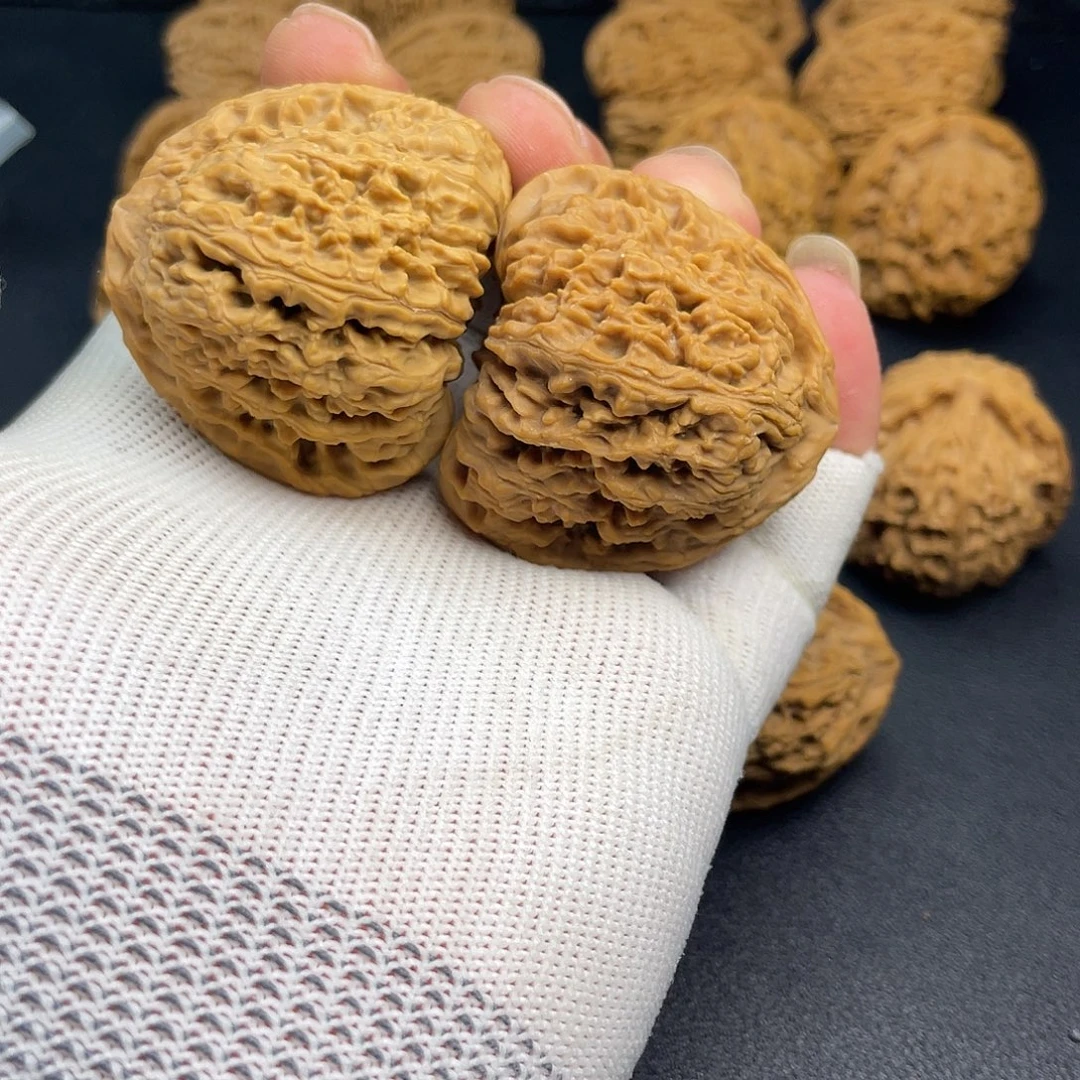 铁***s文玩核桃吊坠南疆石