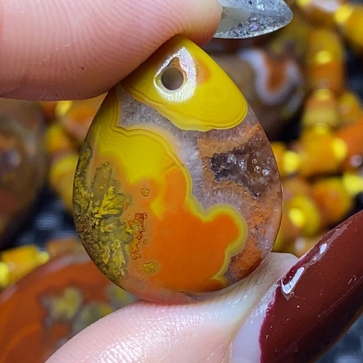 玛瑙/玉髓颈饰未镶嵌