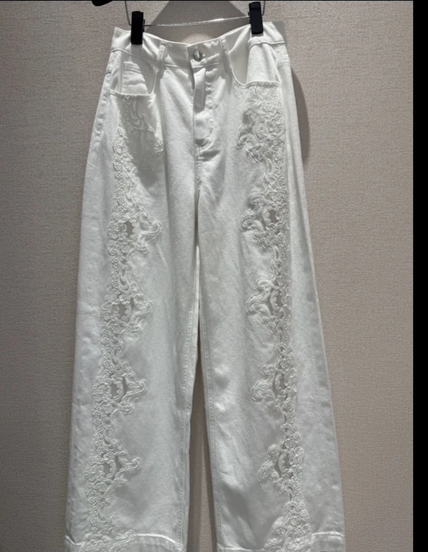 130320白色蕾丝直筒牛仔