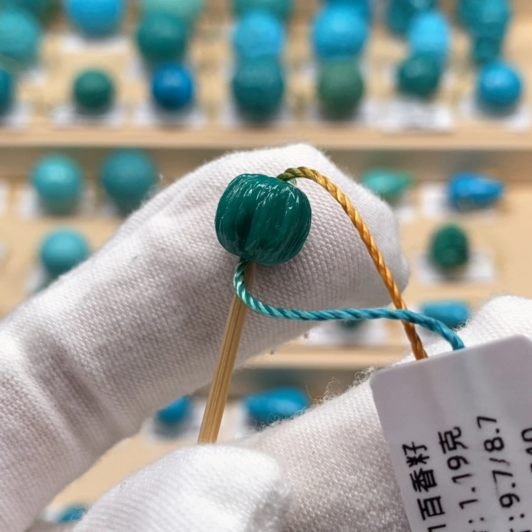 绿松石未镶嵌精品原矿高瓷绿松石