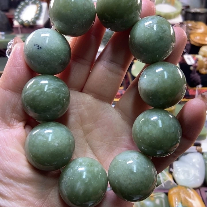 未镶嵌手串岫岩老玉（透闪石质玉）