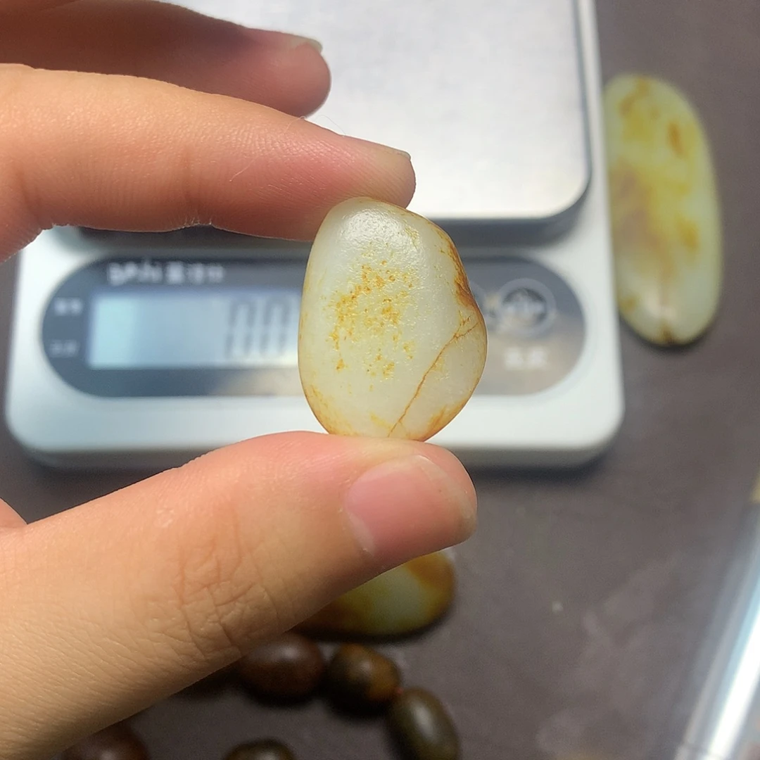 和田玉（糖玉）未镶嵌挂件