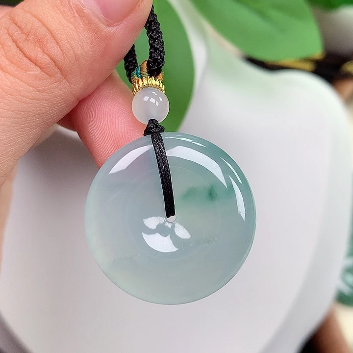 颈饰未镶嵌翡翠平安扣 28x6.1mm