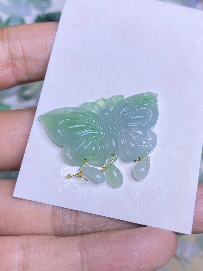 天然缅甸翡翠绿蝴蝶
