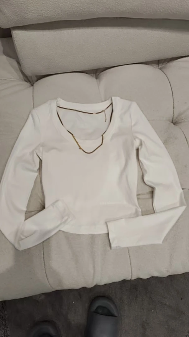 2025小特新款时尚百搭修身时尚纯色T恤打底