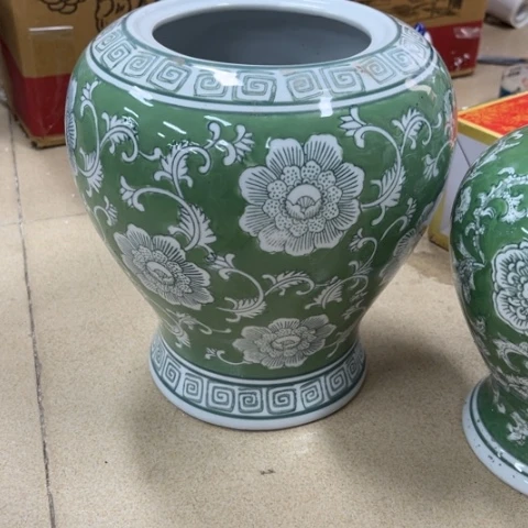 瓷片瑕疵陶瓷。。。。。。。。。。。。？