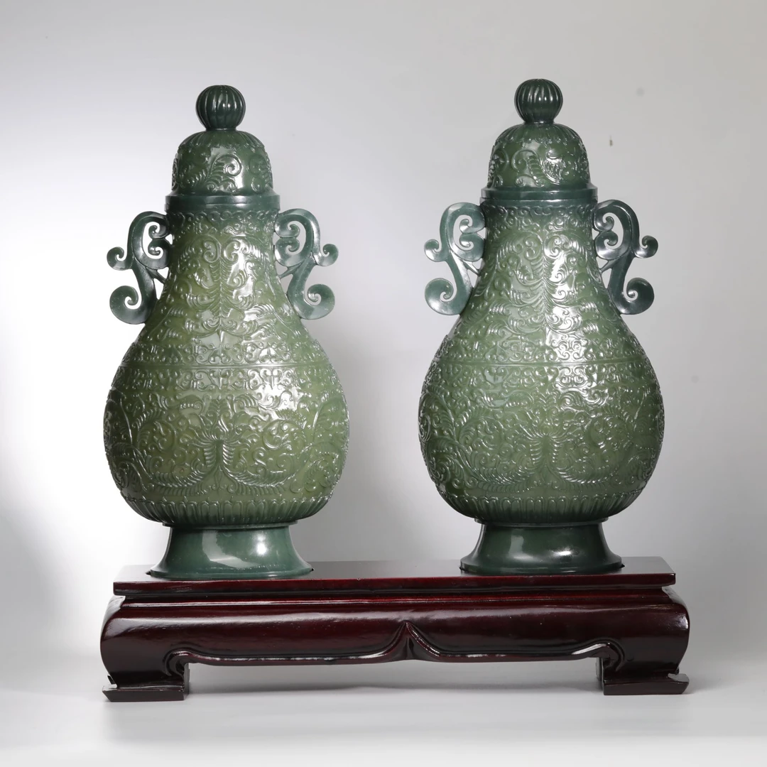 和田青玉痕都斯坦对瓶单只尺寸：24*12*8cm329g/支 S1016-45