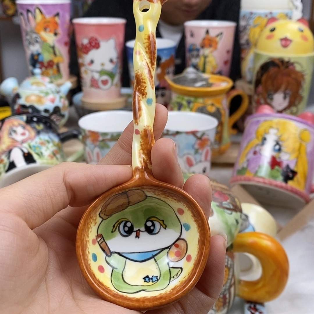 瓷片董董文创手绘陶瓷