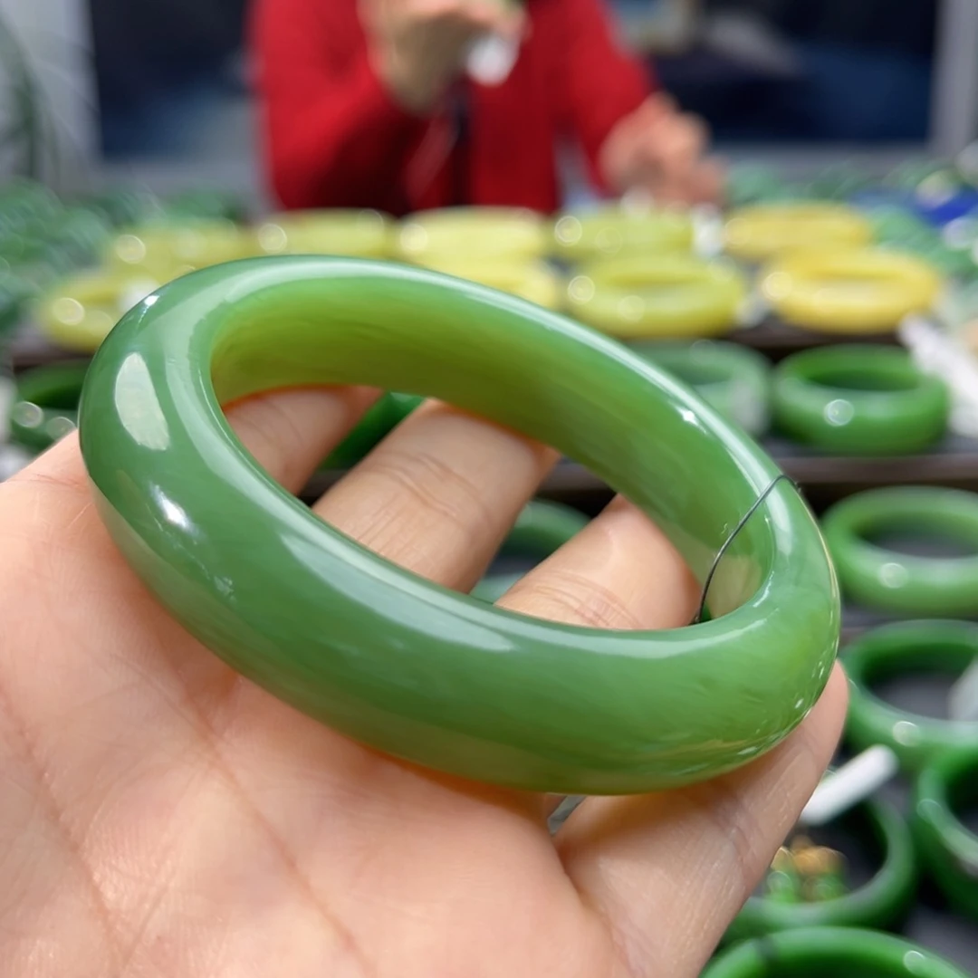 和田玉（碧玉）手镯未镶嵌