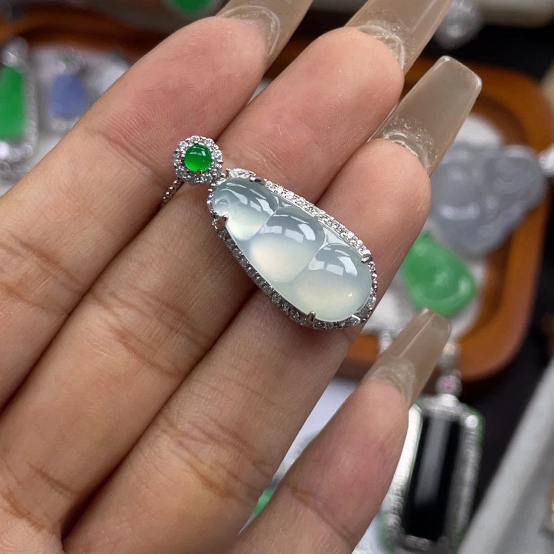 颈饰银S925镶嵌翡翠吊坠