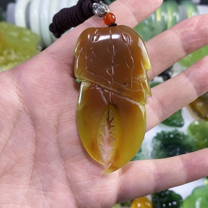 未镶嵌岫玉挂件吊坠