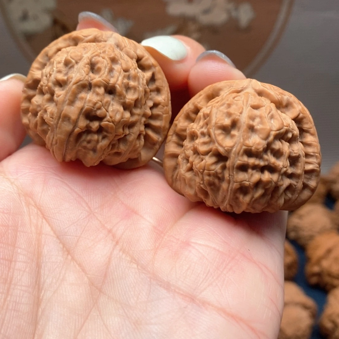 说***栈文玩核桃把件8白狮子36.5