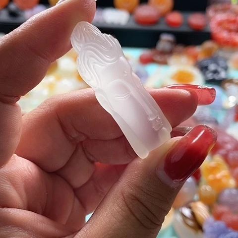 未镶嵌颈饰玛瑙/玉髓平**?