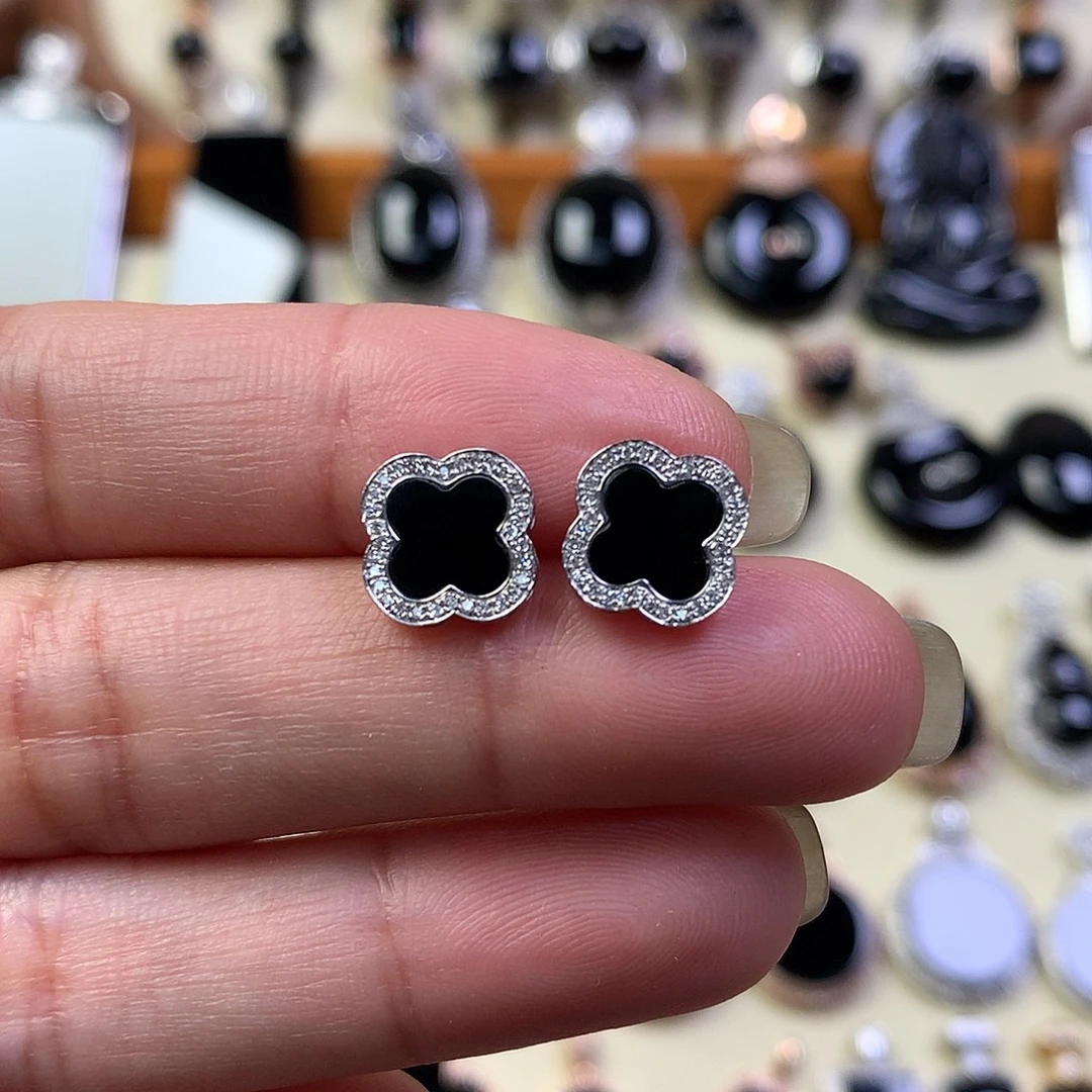 翡翠18K金镶嵌耳钉