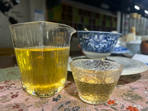 【锦秀香竹箐古树普洱生茶】3200锦秀茶王村古树头春头採