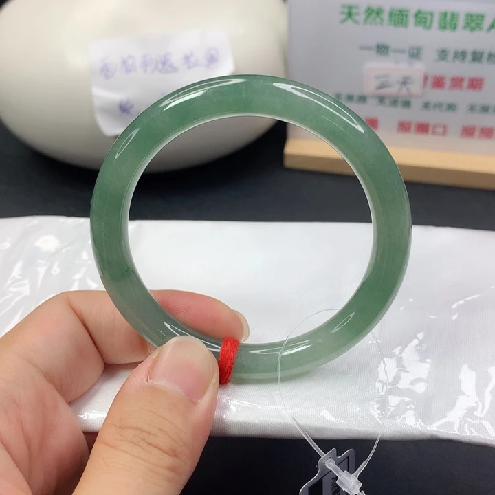 未镶嵌手镯（圆镯）翡翠余****5354