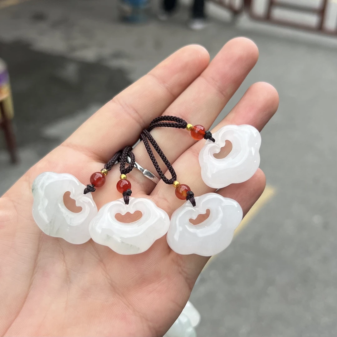 天山翠宝如意锁吊坠多样性发货拍一发一