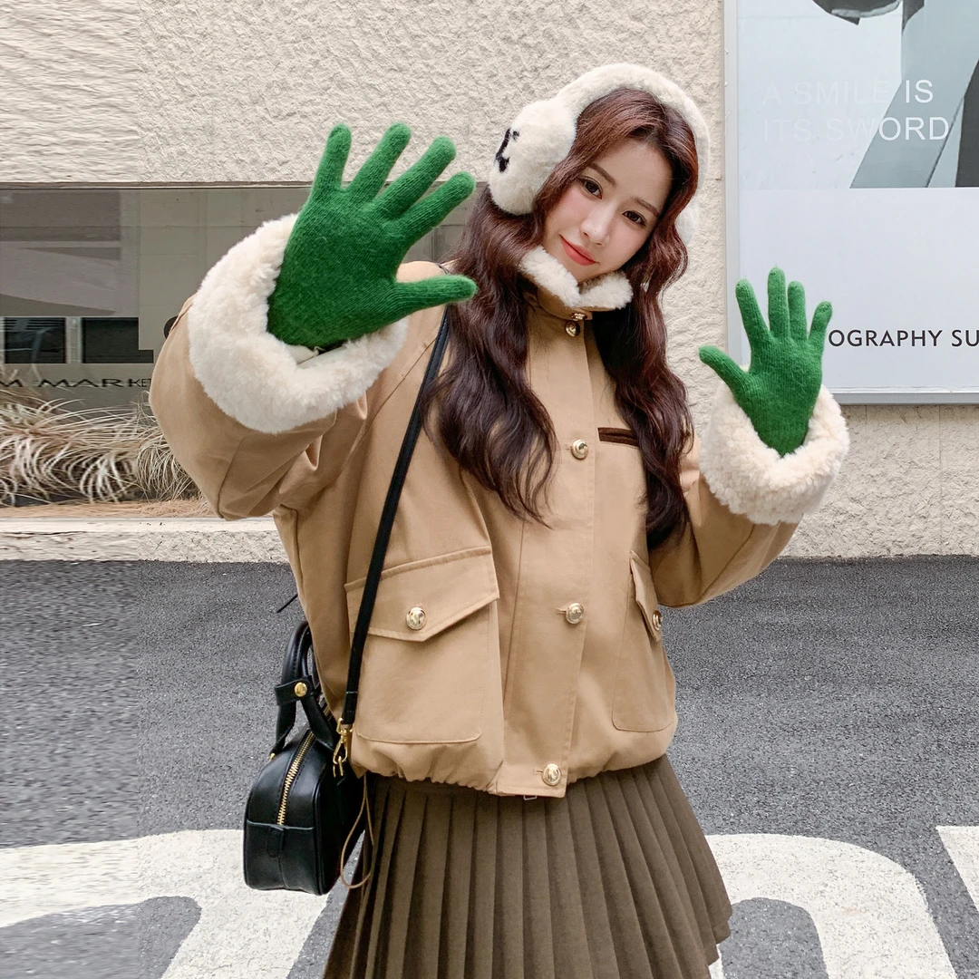 羊羔毛拼接90绒工装羽绒服女2025冬季韩版洋气独特别致短款厚外套