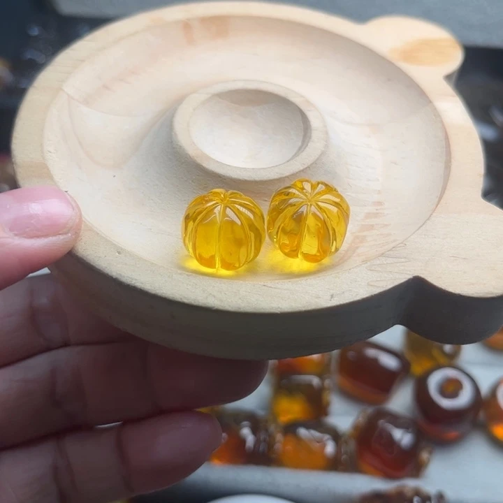 琥珀未镶嵌颈饰俄料耳钉