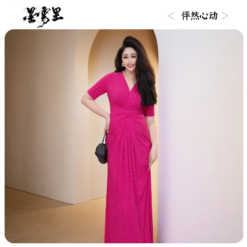星云里微胖服饰|怦然心动|设计感微胖显瘦水晶麻收腰修身连衣裙