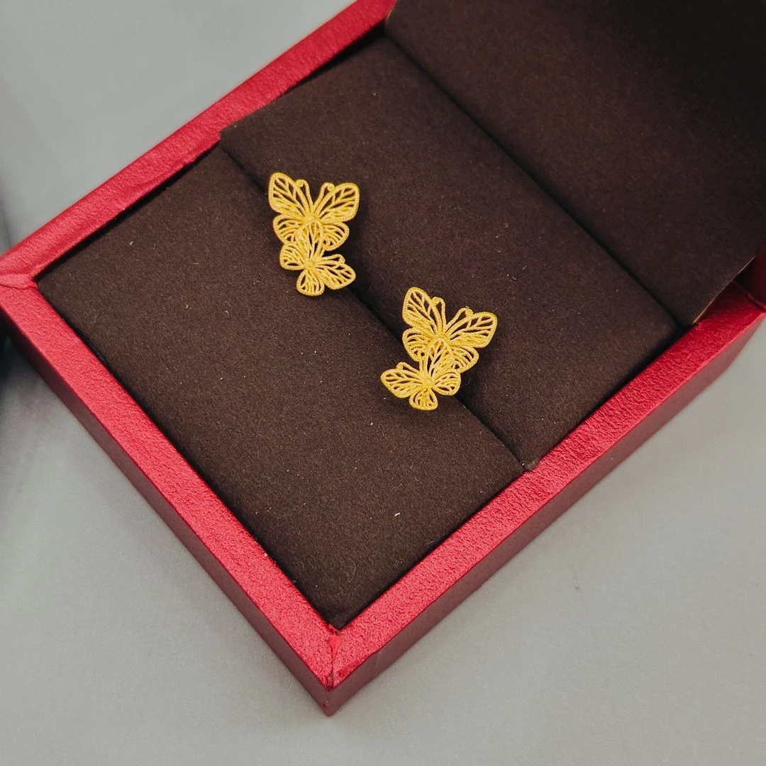 珺铺黄金 5G 足金999【一店】拉丝双飞舞蝴蝶直针耳钉
