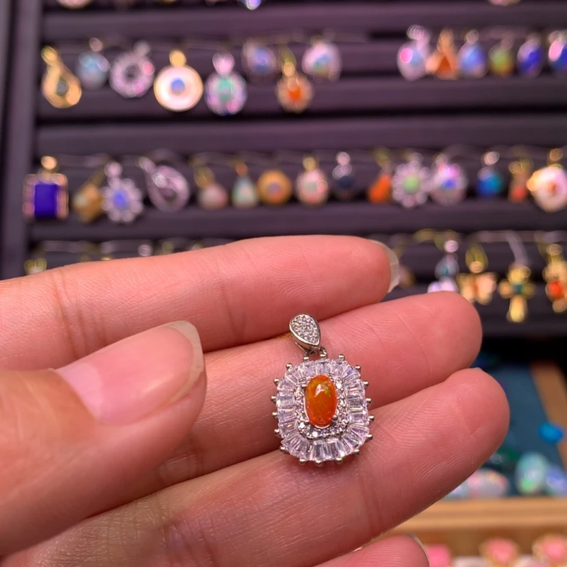 【闪购商品】欧泊项链款式特价不退不换银S925镶嵌我**蒋