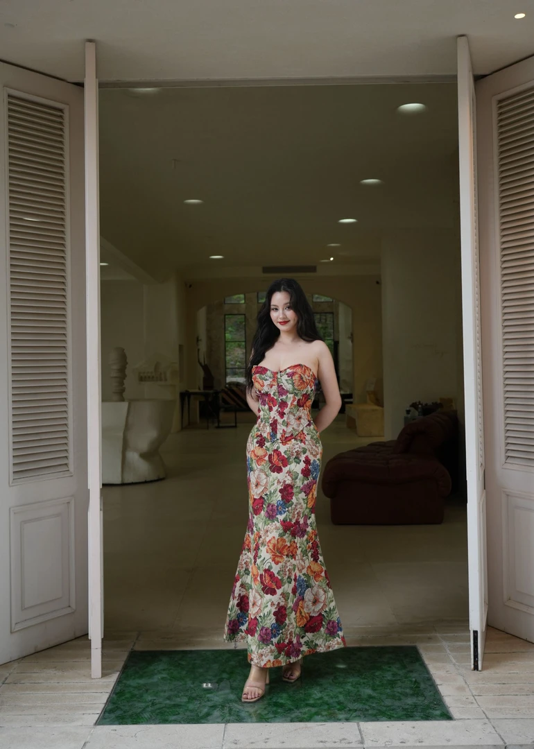 LILYAN【巴洛克天使】复古提花设计感包臀抹胸性感束腰修身显瘦长裙