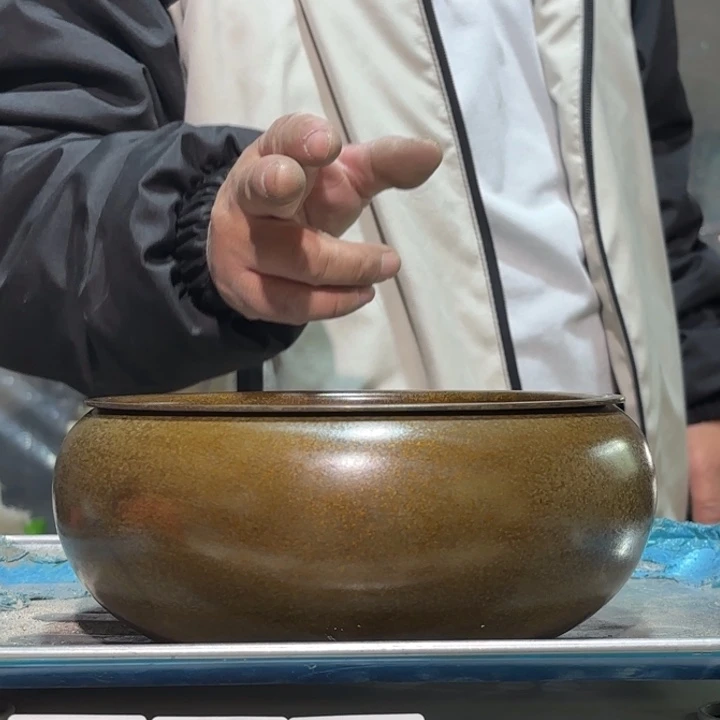993 铜器物品理性消费
