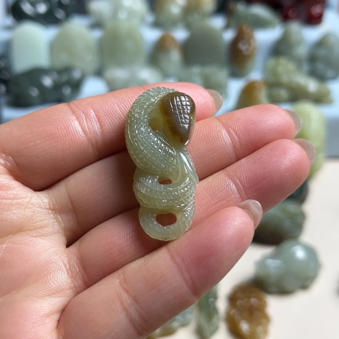 和田玉未镶嵌挂件