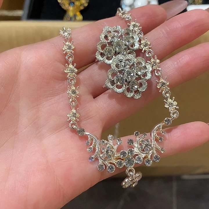 ****好中古二手饰品品牌