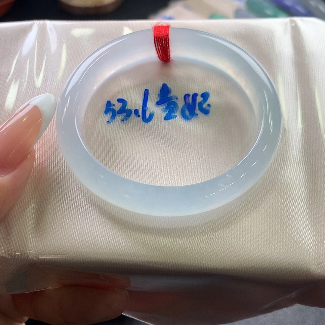 翡翠未镶嵌手镯（贵妃镯）29号